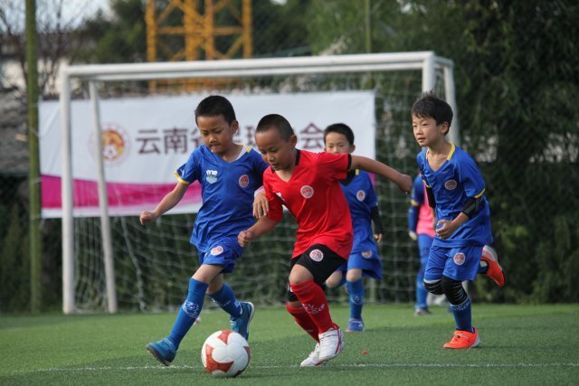 开屏观察｜追世界杯的云南足球少年